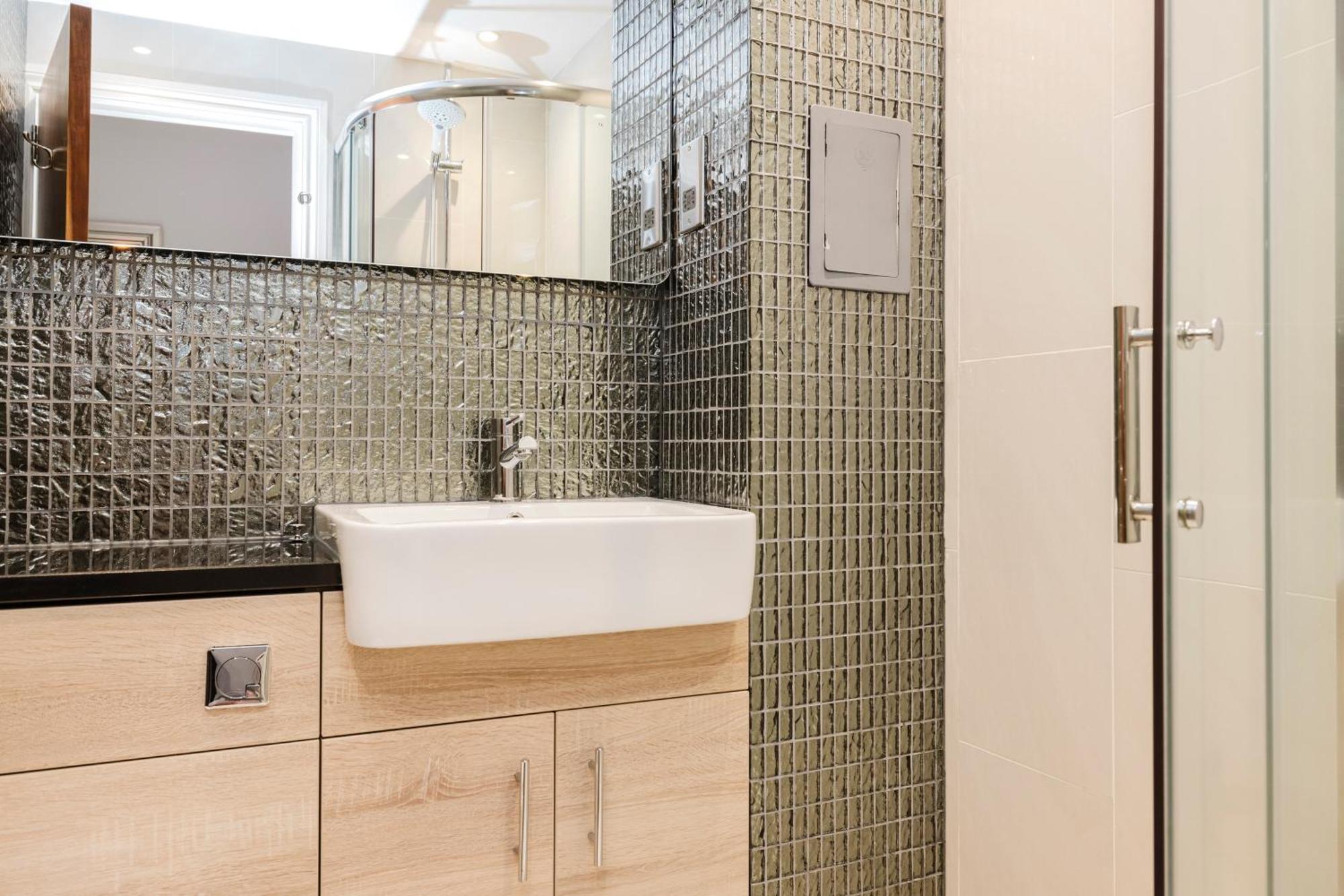 Joivy Stylish Apartment With Balcony In Old Town Εδιμβούργο Εξωτερικό φωτογραφία