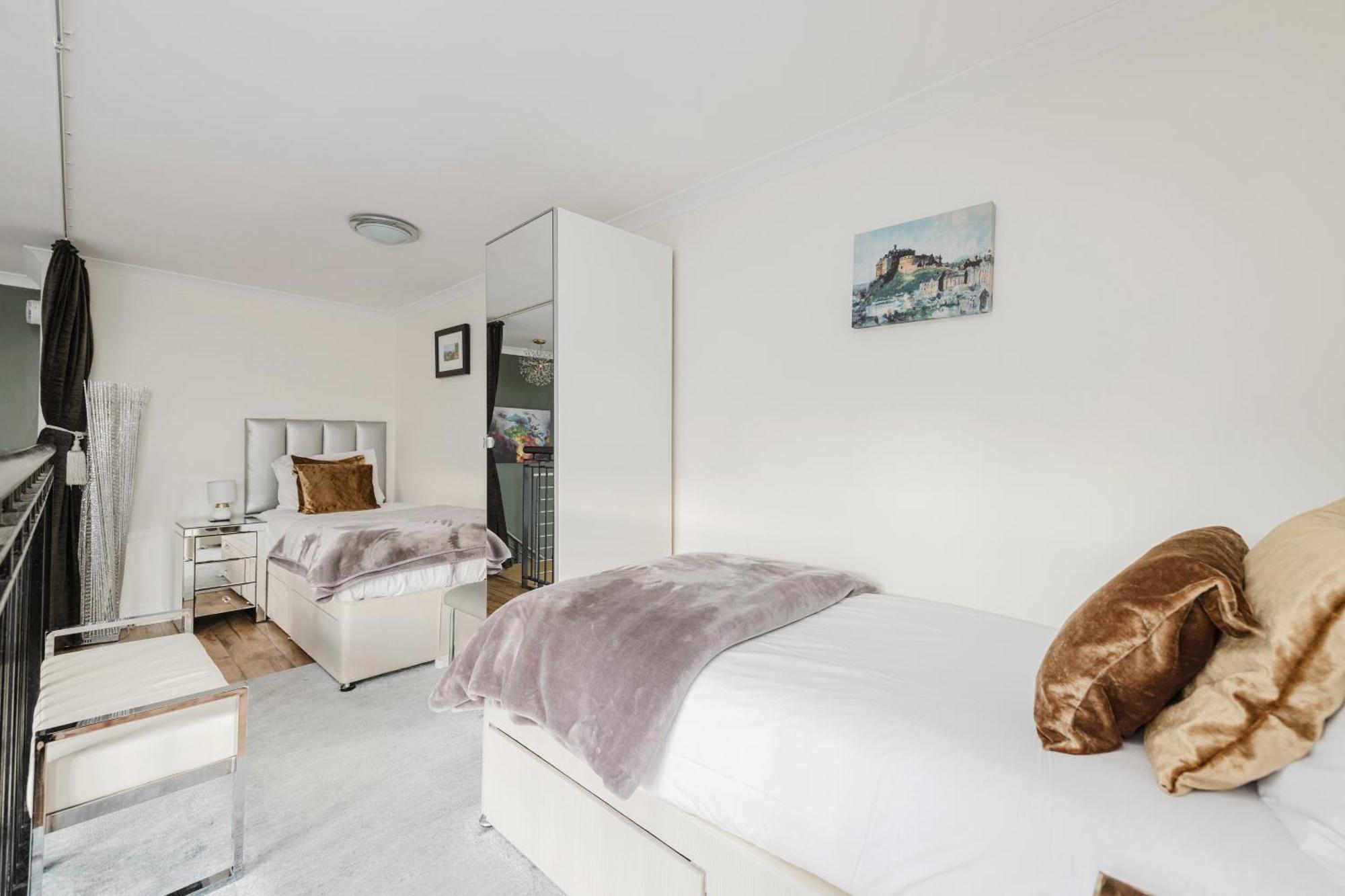 Joivy Stylish Apartment With Balcony In Old Town Εδιμβούργο Εξωτερικό φωτογραφία