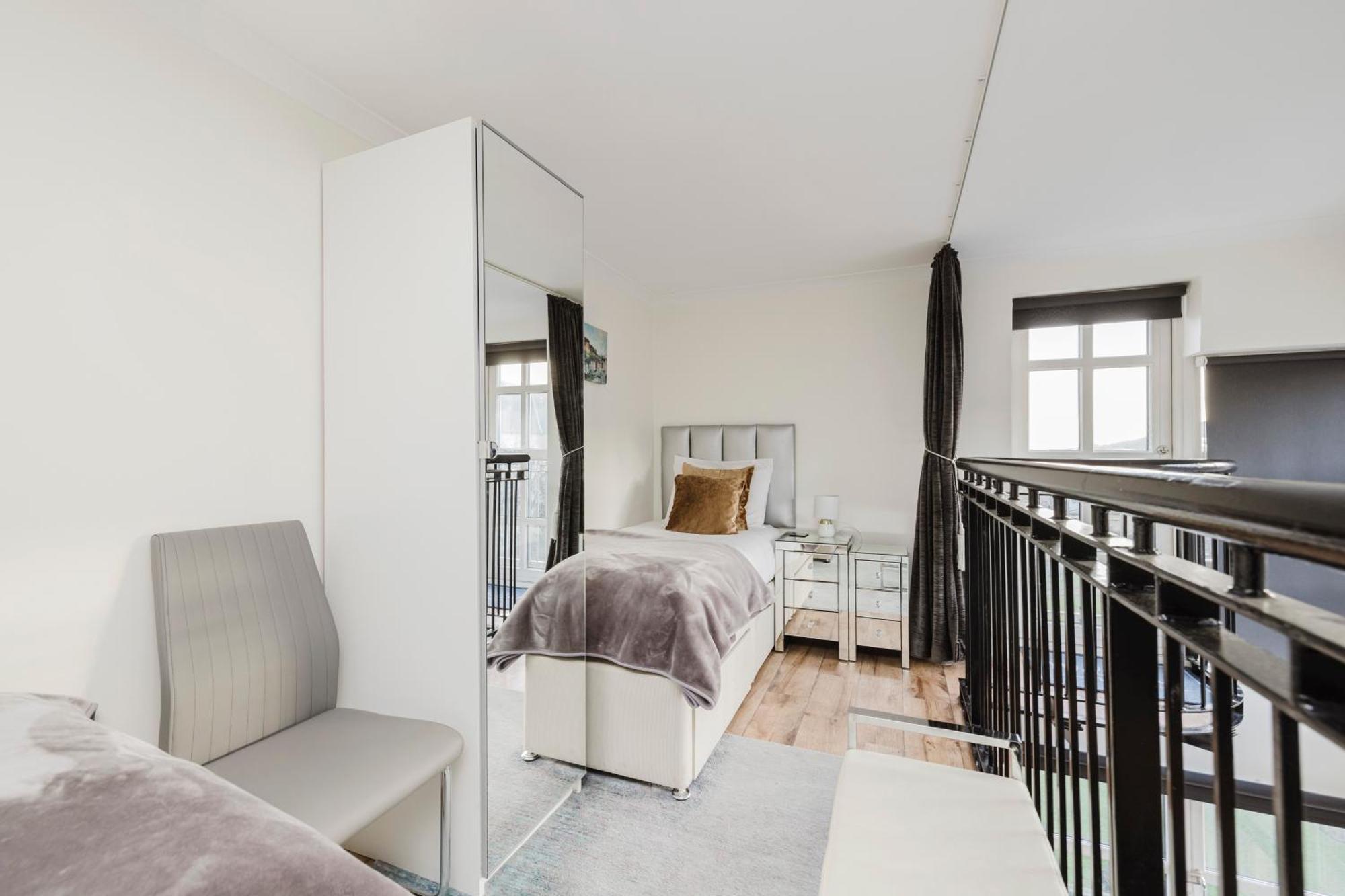 Joivy Stylish Apartment With Balcony In Old Town Εδιμβούργο Εξωτερικό φωτογραφία